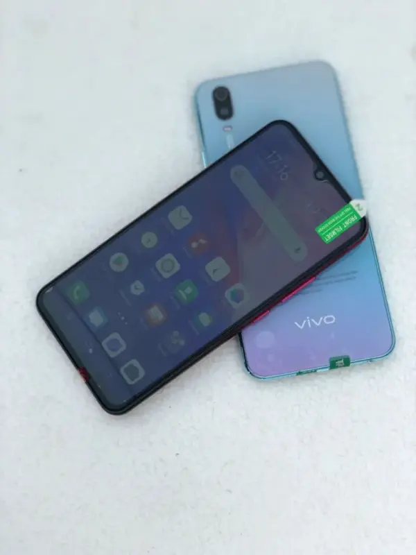476658790_1297133904808919_6617892764833158322_n-1-768x1024 VIVO Y11 6/128GB
